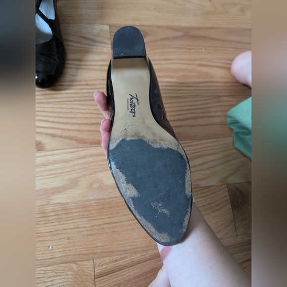 Black Patent Heels with Cross Mary Jane Style - Picture 9 of 13